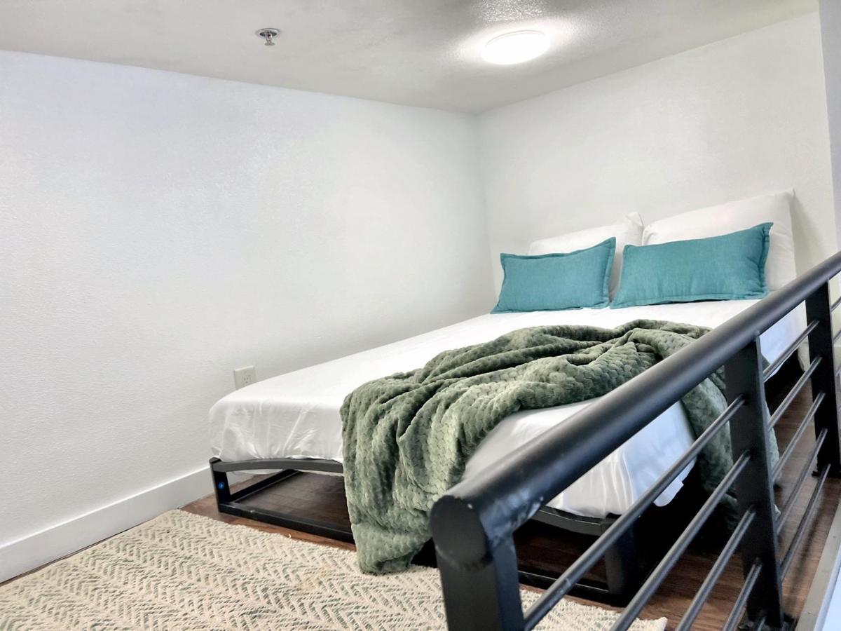 Old West Studio Lofts West Tampa Exteriör bild