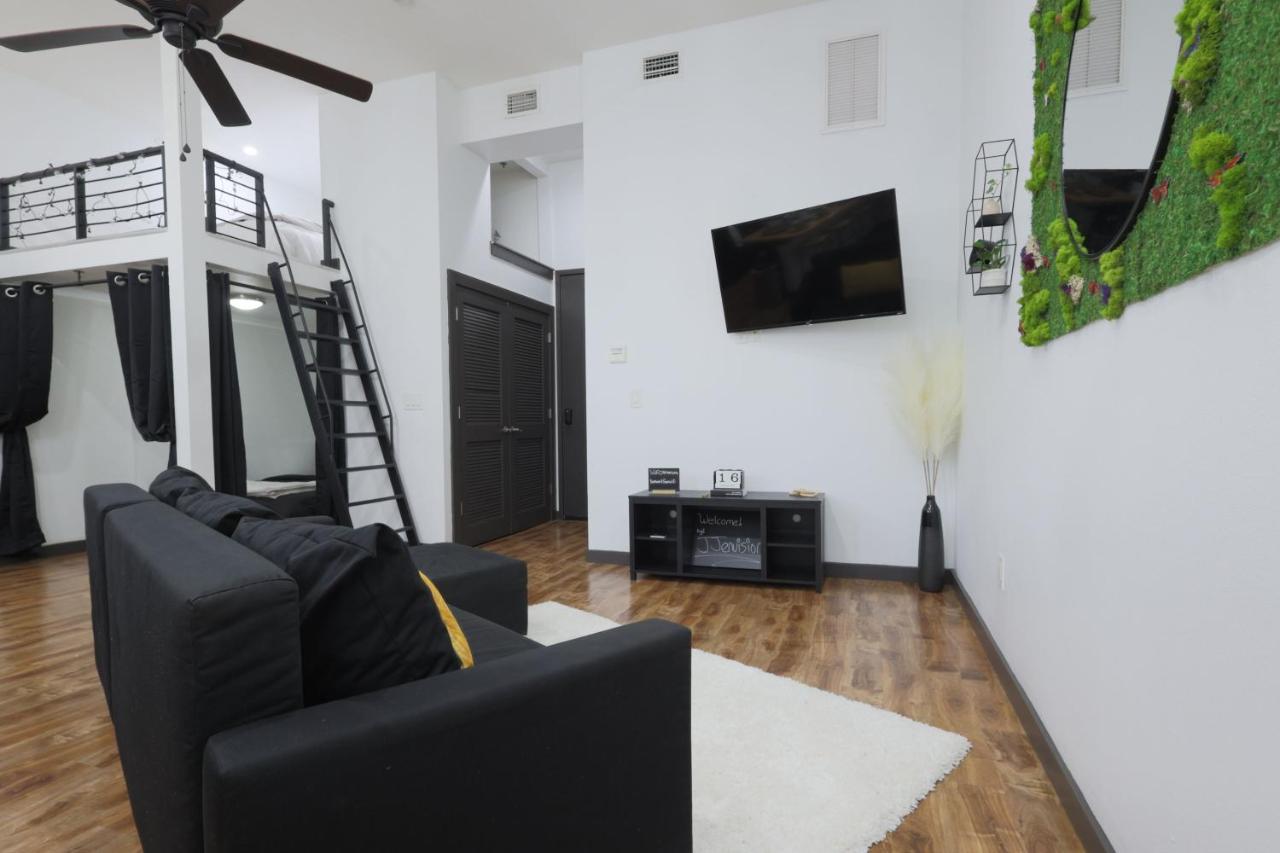 Old West Studio Lofts West Tampa Exteriör bild