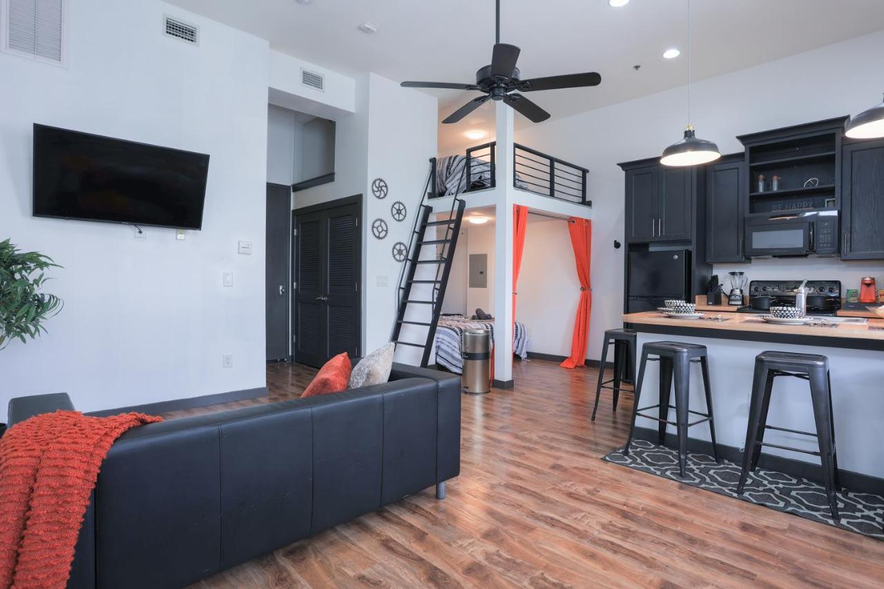 Old West Studio Lofts West Tampa Exteriör bild