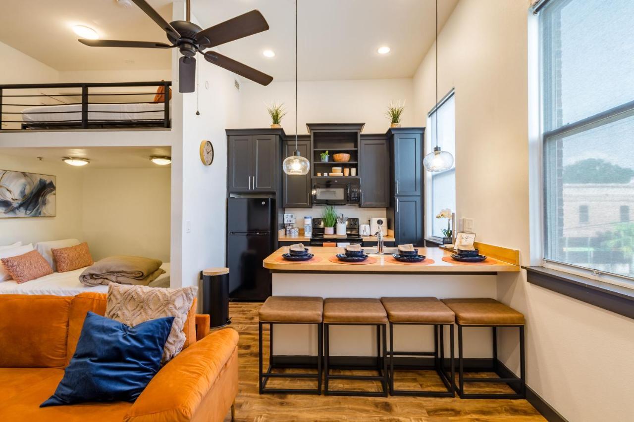 Old West Studio Lofts West Tampa Exteriör bild