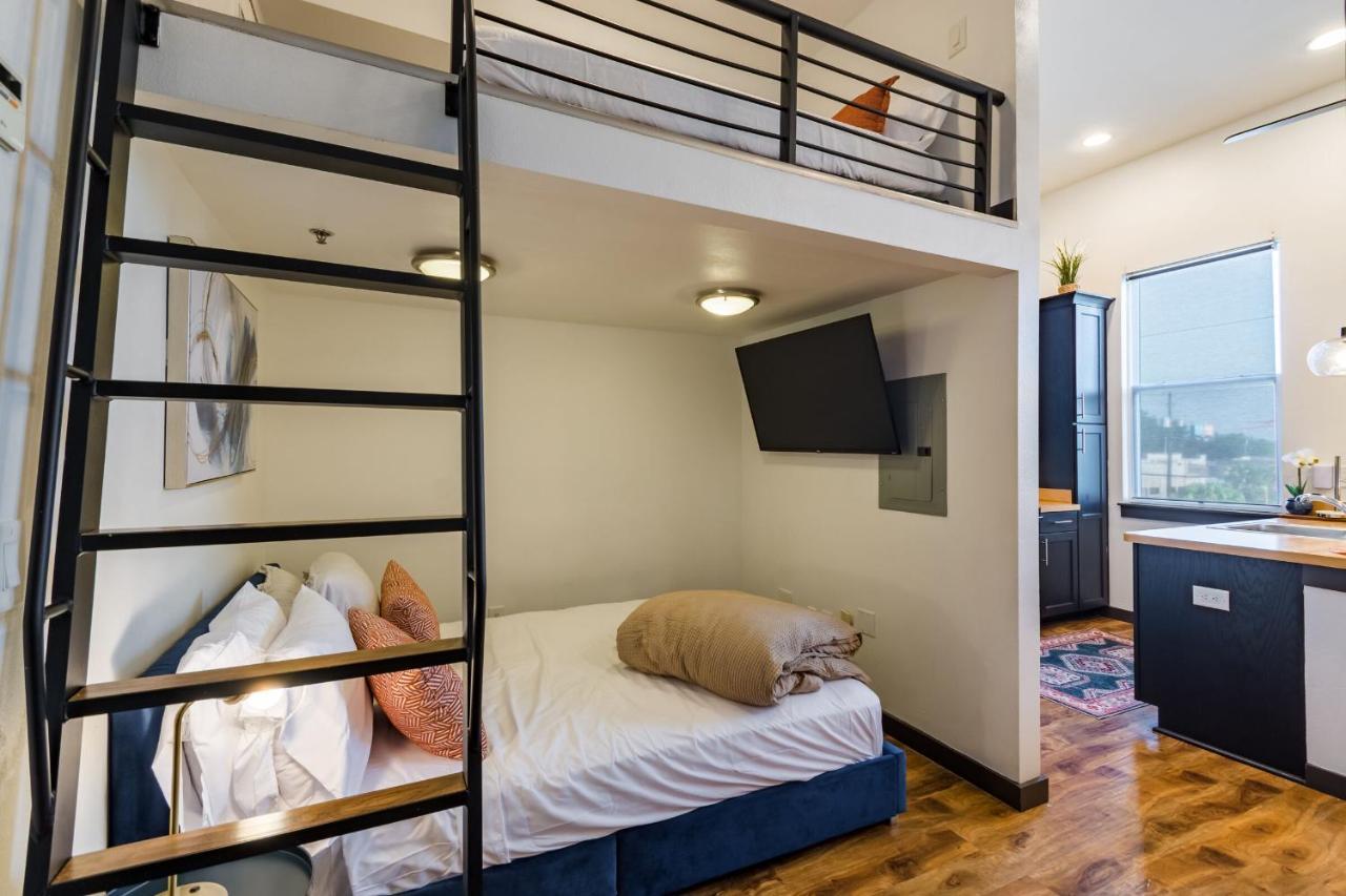 Old West Studio Lofts West Tampa Exteriör bild